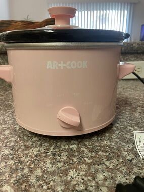 AR+Cook Pink Countertop Mini Crockpot with Glass Lid